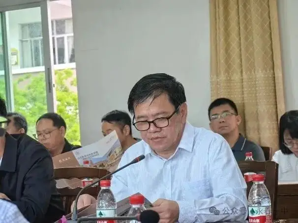 循道致远话高考 交流研讨促提升——莆田六中与永春一中开展高考二轮复习交流研讨活动-第4张图片-四季读书网 循道致远话高考 交流研讨促提升——莆田六中与永春一中开展高考二轮复习交流研讨活动-第4张图片-四季读书网