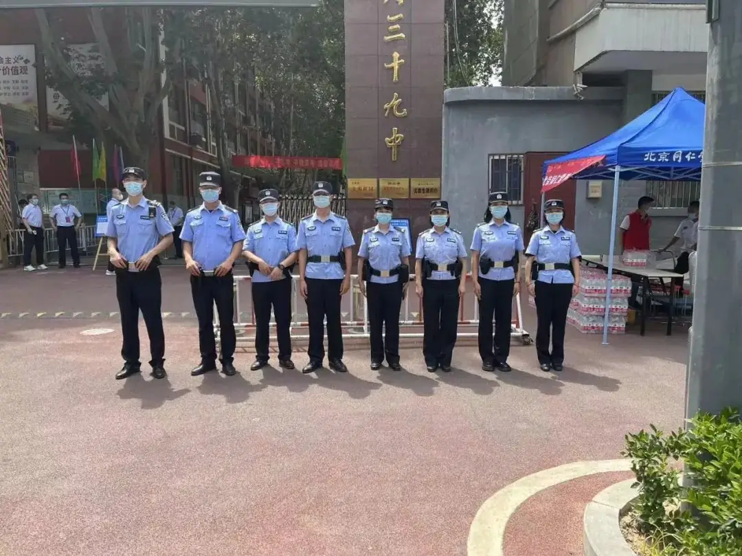 护航高考 | 你们乘风破浪 我们保驾护航!-第17张图片-四季读书网