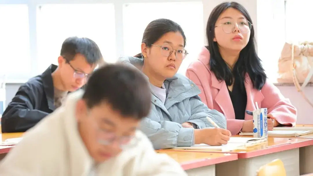 盐山八中 |名师云集,共研高考——河间英华学校邀请我校优秀学科组长共研2024高考 第45张