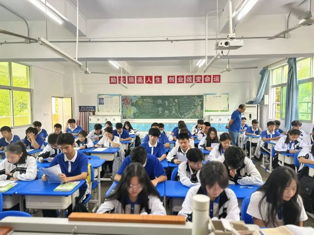 高职高考,开启未来无限可能!-第15张图片-四季读书网 高职高考,开启未来无限可能!-第15张图片-四季读书网