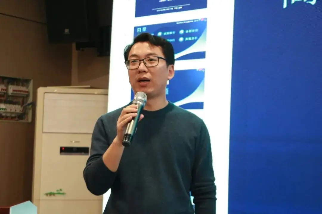 第二期高中物理新高考命题研修班成功举办-第16张图片-四季读书网 第二期高中物理新高考命题研修班成功举办-第16张图片-四季读书网