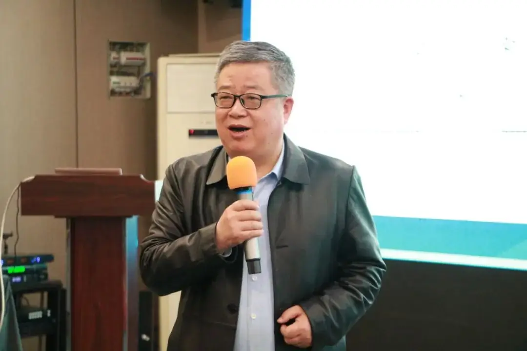 第二期高中物理新高考命题研修班成功举办-第13张图片-四季读书网 第二期高中物理新高考命题研修班成功举办-第13张图片-四季读书网