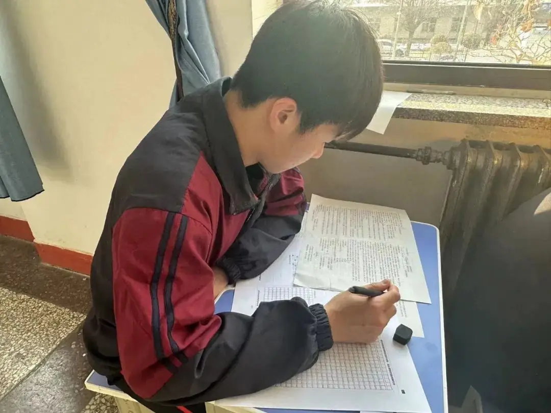 高考作文怎样才能拿高分?-第6张图片-四季读书网 高考作文怎样才能拿高分?-第6张图片-四季读书网