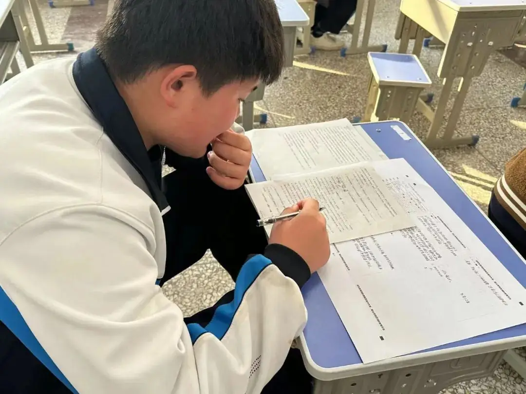 高考作文怎样才能拿高分?-第3张图片-四季读书网 高考作文怎样才能拿高分?-第3张图片-四季读书网