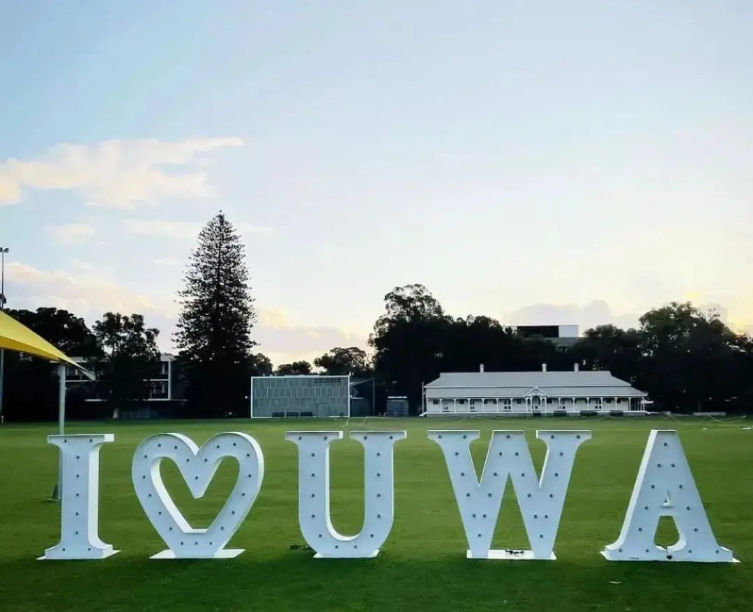 2024高考留学双规划|用高考成绩直接申请澳洲大学!附2024年澳洲八大高考成绩要求!-第41张图片-四季读书网