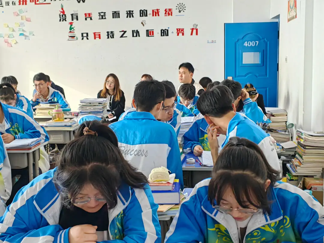 高考倒计时60天!兰州成功自强补习学校高考校区教学能手批评比活动高效开展-第6张图片-四季读书网