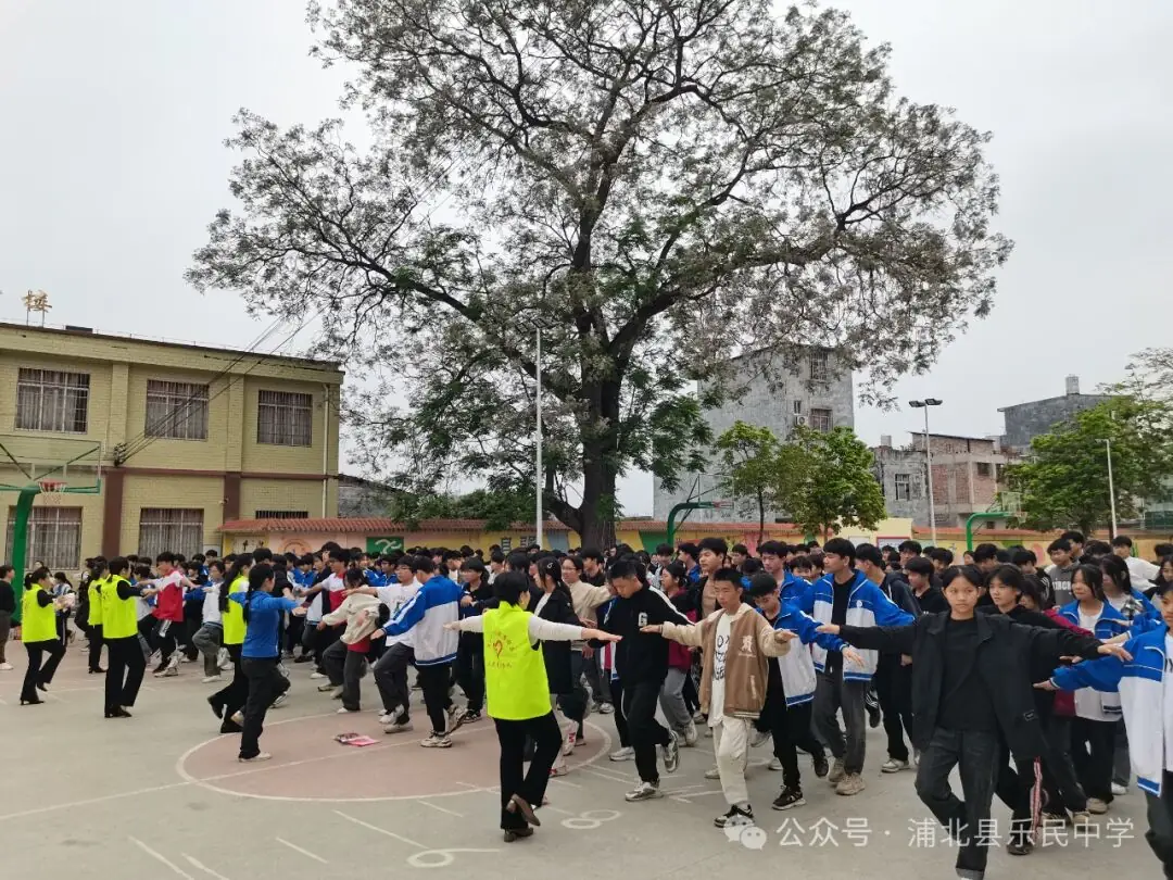 肯定自我,助力中考-第4张图片-四季读书网
