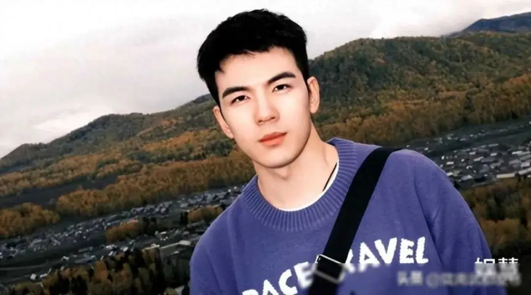 高考舞弊后仝卓再塌房? 和工作室开撕他还是头一个-第1张图片-四季读书网
