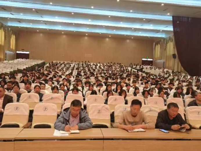 冲刺高考 为梦而战——岱岳区职教中心举行2024年职教高考工作推进部署会暨高考冲刺誓师大会-第7张图片-四季读书网
