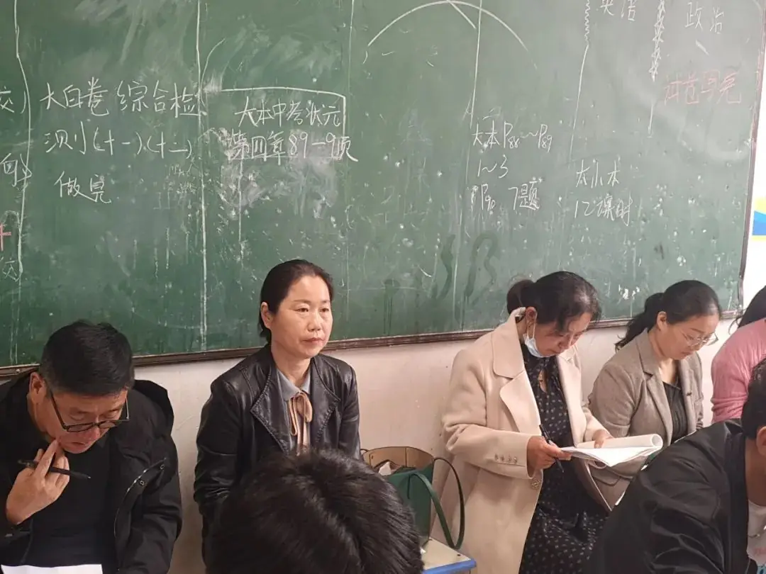 复习课堂深实践  凝心聚力备中考|城乡共建“九年级复习观摩课暨中考备考研讨”活动在胜利路实验举行-第7张图片-四季读书网