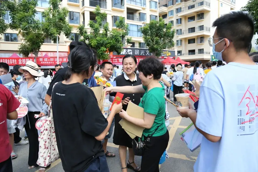 直击高考│元江县2023年普通高考圆满结束-第12张图片-四季读书网 直击高考│元江县2023年普通高考圆满结束-第12张图片-四季读书网