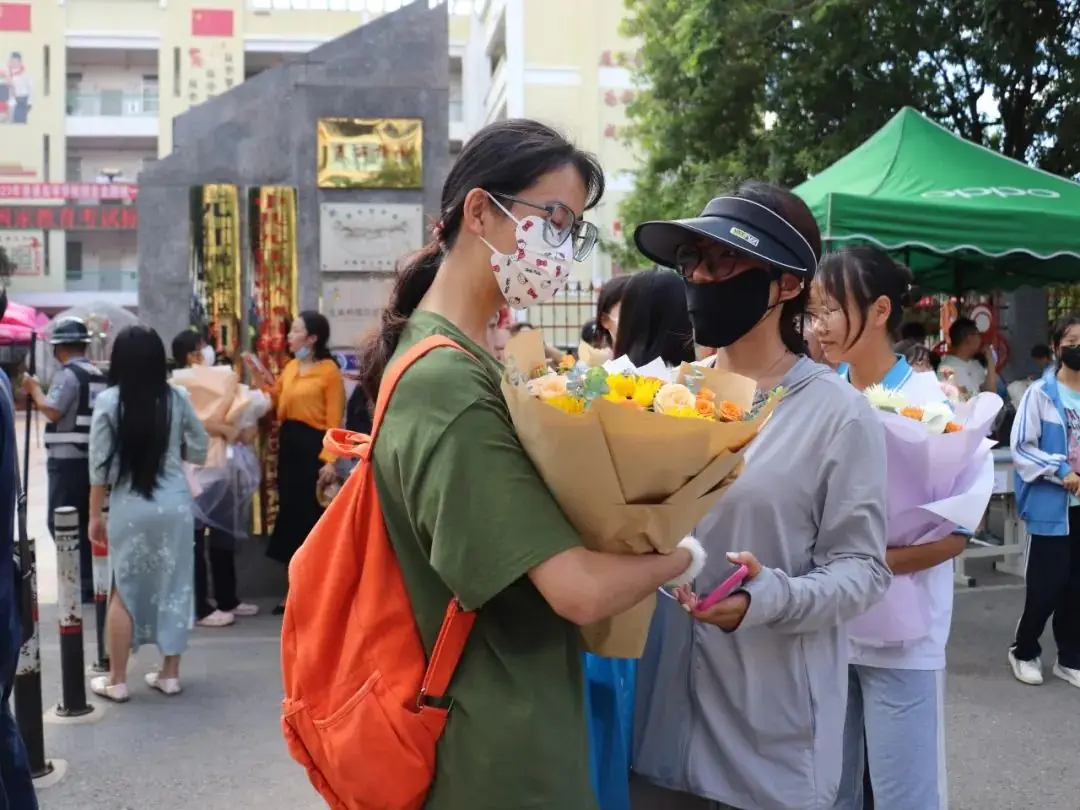 直击高考│元江县2023年普通高考圆满结束-第13张图片-四季读书网 直击高考│元江县2023年普通高考圆满结束-第13张图片-四季读书网