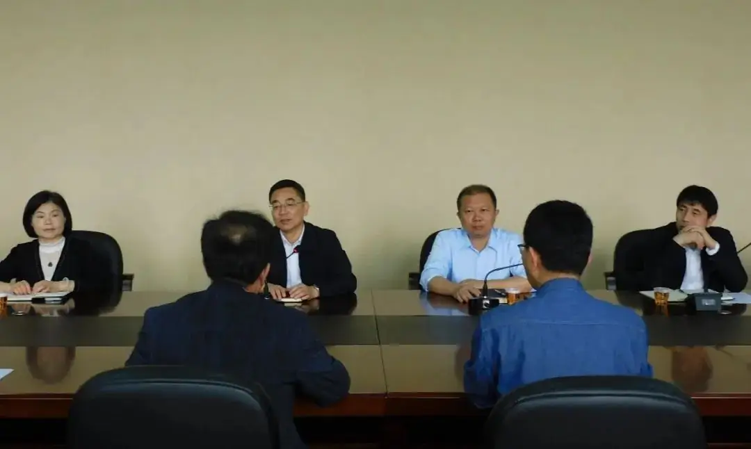 县委、县政府主要领导到顺昌一中调研高考备考工作-第2张图片-四季读书网 县委、县政府主要领导到顺昌一中调研高考备考工作-第2张图片-四季读书网