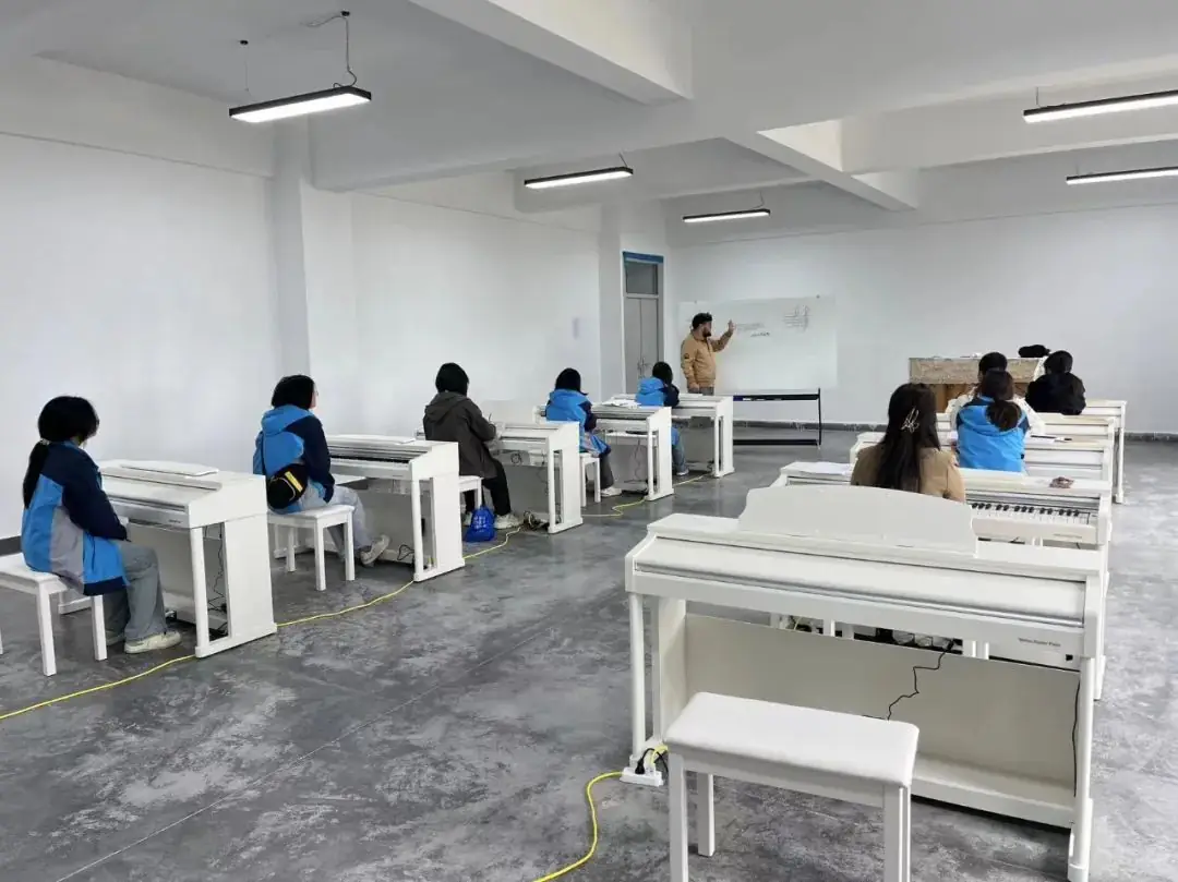荆门市楚华高中艺术类高考音乐/美术特长班正式开班啦-第3张图片-四季读书网