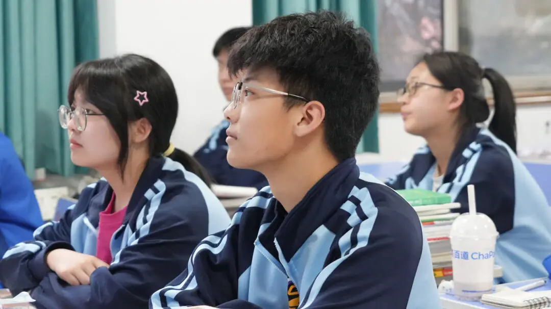 减压赋能,助力高考 | 优益优高补考前心理辅导讲座 第17张 减压赋能,助力高考 | 优益优高补考前心理辅导讲座 第17张