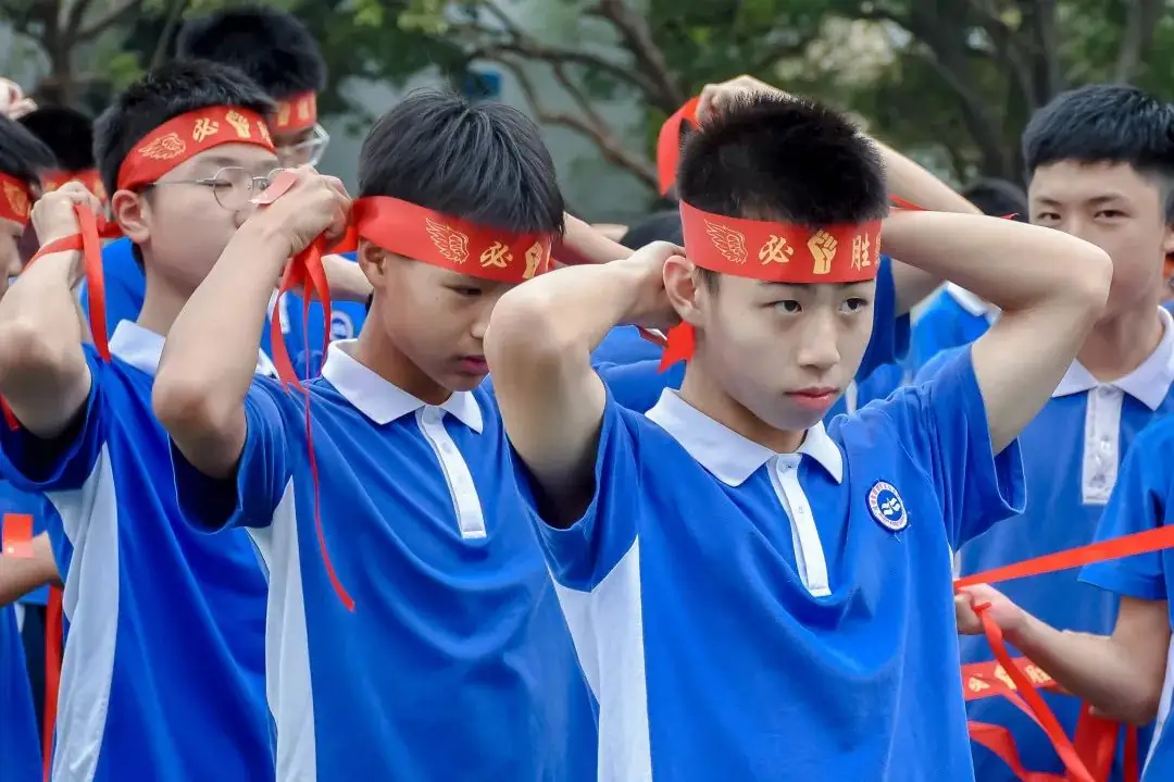 挥鞭策马战中考  誓言凌云绘青春-第22张图片-四季读书网