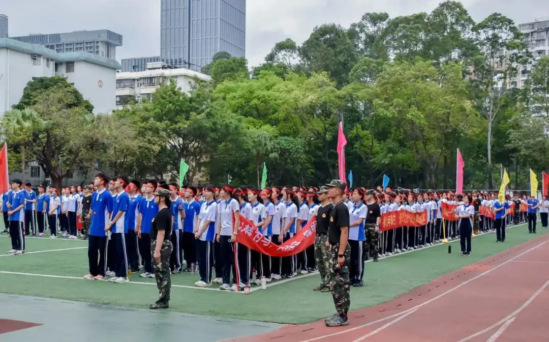挥鞭策马战中考  誓言凌云绘青春-第23张图片-四季读书网