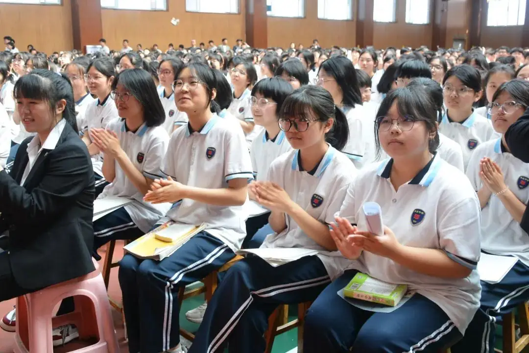 丰翼中学 | 决战高考 成就梦想 第18张 丰翼中学 | 决战高考 成就梦想 第18张