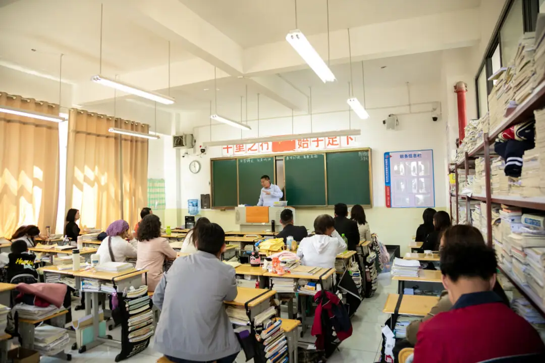 为梦而战  决胜高考 | 正道中学2024届高考誓师大会-第85张图片-四季读书网
