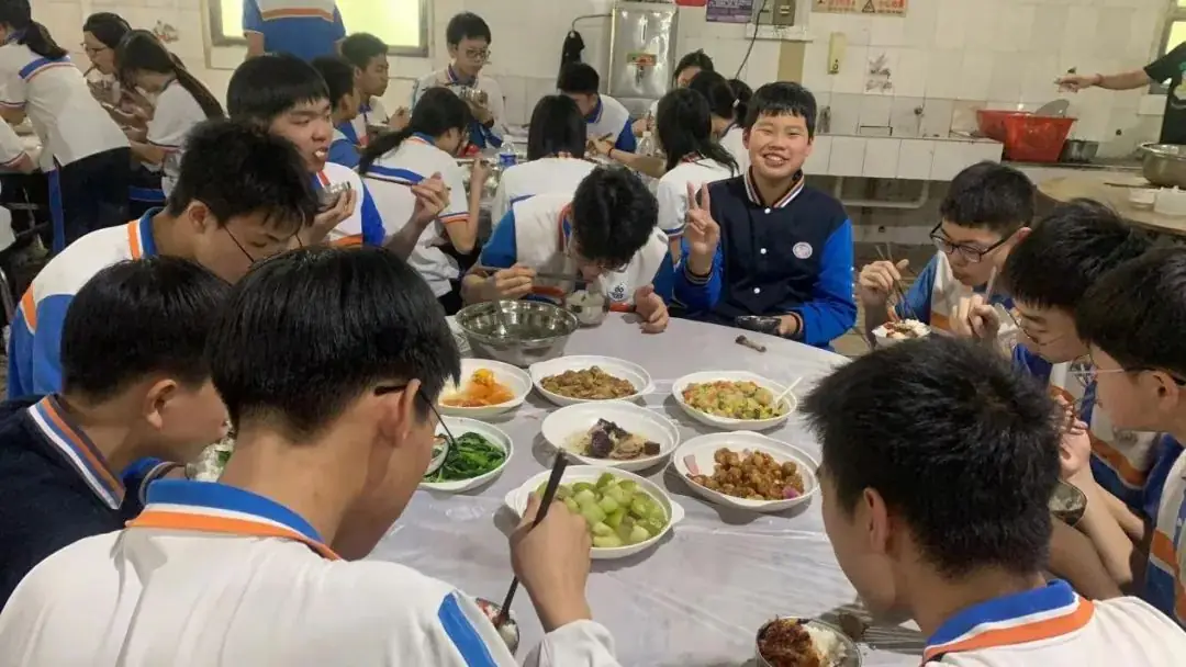 壮志凌云战中考,所向披靡创辉煌——育龙中学2024届初三级中考誓师活动 第57张