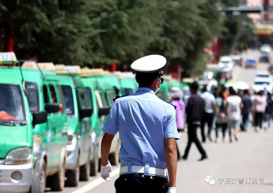 护航高考丨追梦路上,宁蒗交警与你同行-第9张图片-四季读书网 护航高考丨追梦路上,宁蒗交警与你同行-第9张图片-四季读书网