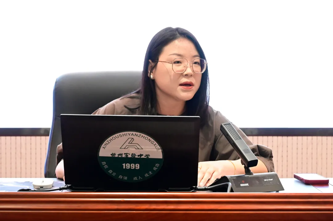 忻州实验中学举行高考规范答题专题讲座-第8张图片-四季读书网