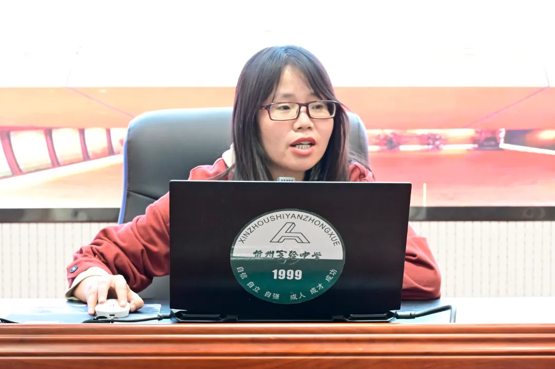 忻州实验中学举行高考规范答题专题讲座-第10张图片-四季读书网