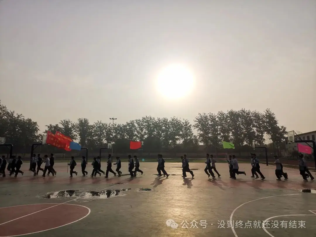 2024年高考陪伴孩子一起走过高考  倒计时52天远足-第1张图片-四季读书网