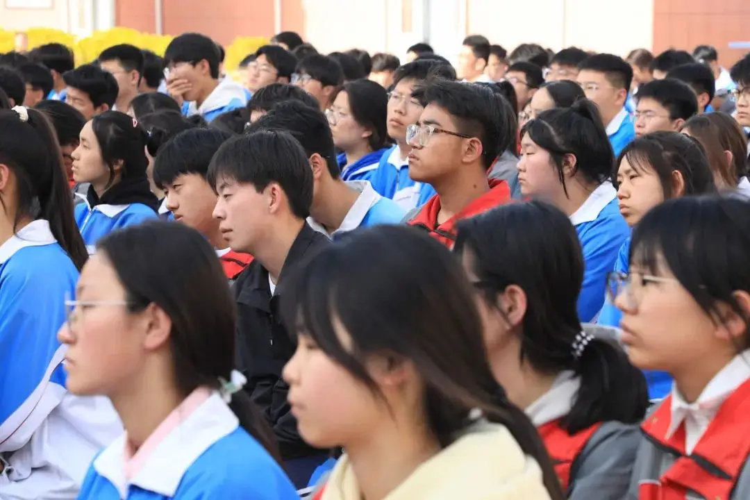 决胜高考 圆梦大学——靖边七中2024届高考冲刺50天动员大会 第15张 决胜高考 圆梦大学——靖边七中2024届高考冲刺50天动员大会 第15张