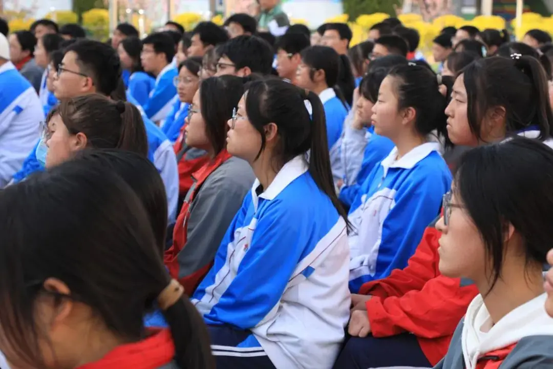 决胜高考 圆梦大学——靖边七中2024届高考冲刺50天动员大会 第26张 决胜高考 圆梦大学——靖边七中2024届高考冲刺50天动员大会 第26张