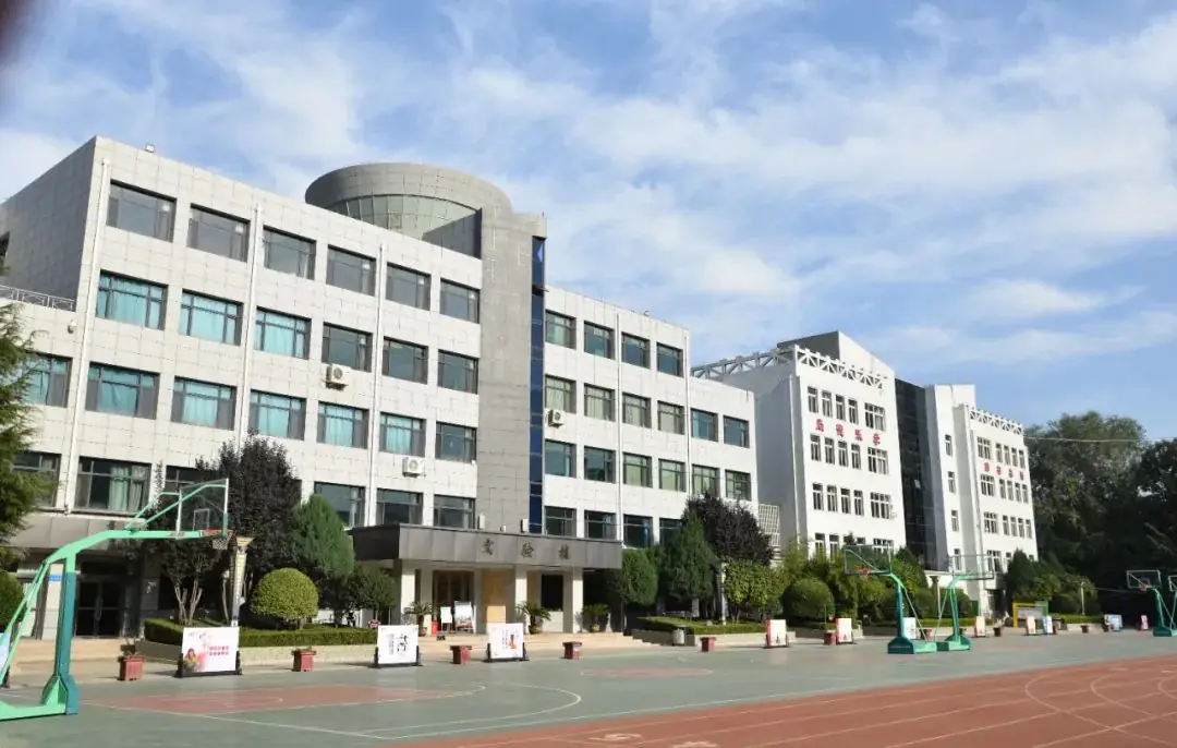 2024年兰州市第七中学中考报考指南-第2张图片-四季读书网 2024年兰州市第七中学中考报考指南-第2张图片-四季读书网