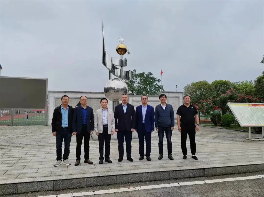 专家点睛扬斗志,助力高考续辉煌---长沙南雅中学教学专家来宁乡二中指导高考备考纪实-第10张图片-四季读书网