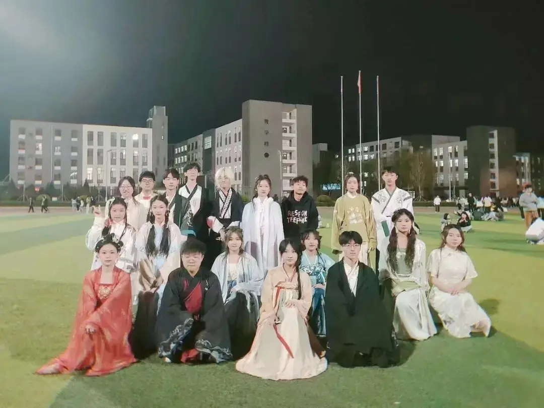 高考倒计时50天丨未来不远,且等时间嘉许 第23张 高考倒计时50天丨未来不远,且等时间嘉许 第23张