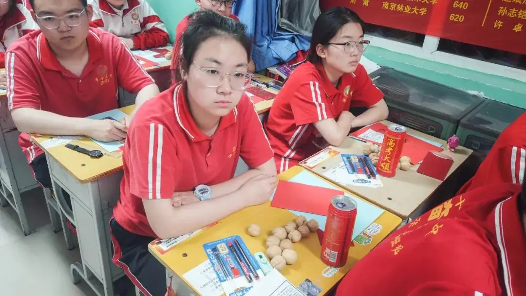 高考倒计时50天,看看顺平学子的励志“充电”锦囊! 第27张 高考倒计时50天,看看顺平学子的励志“充电”锦囊! 第27张