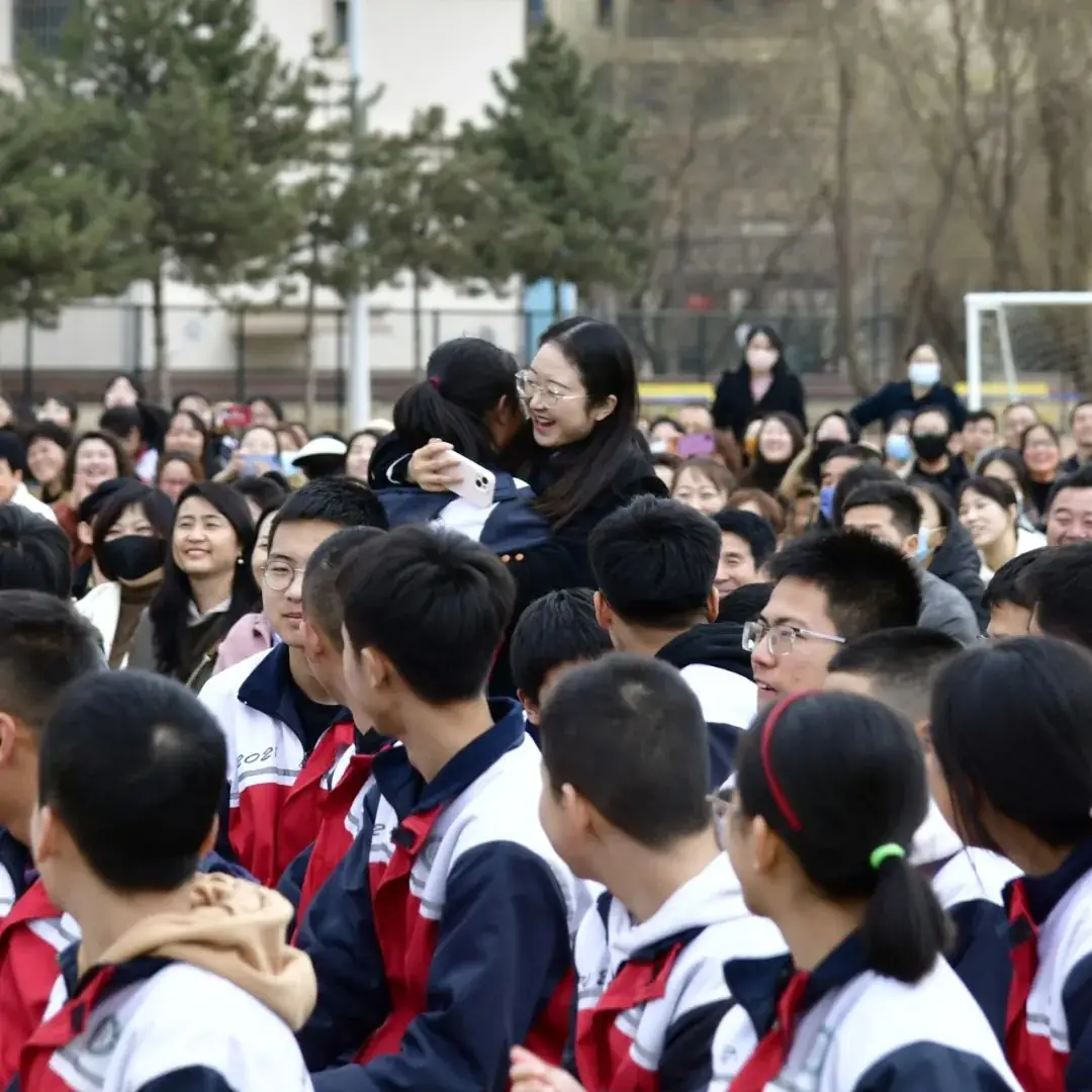 点燃激情,赢战中考——庆阳第四中学2024届中考百日誓师及励志教育大会-第21张图片-四季读书网