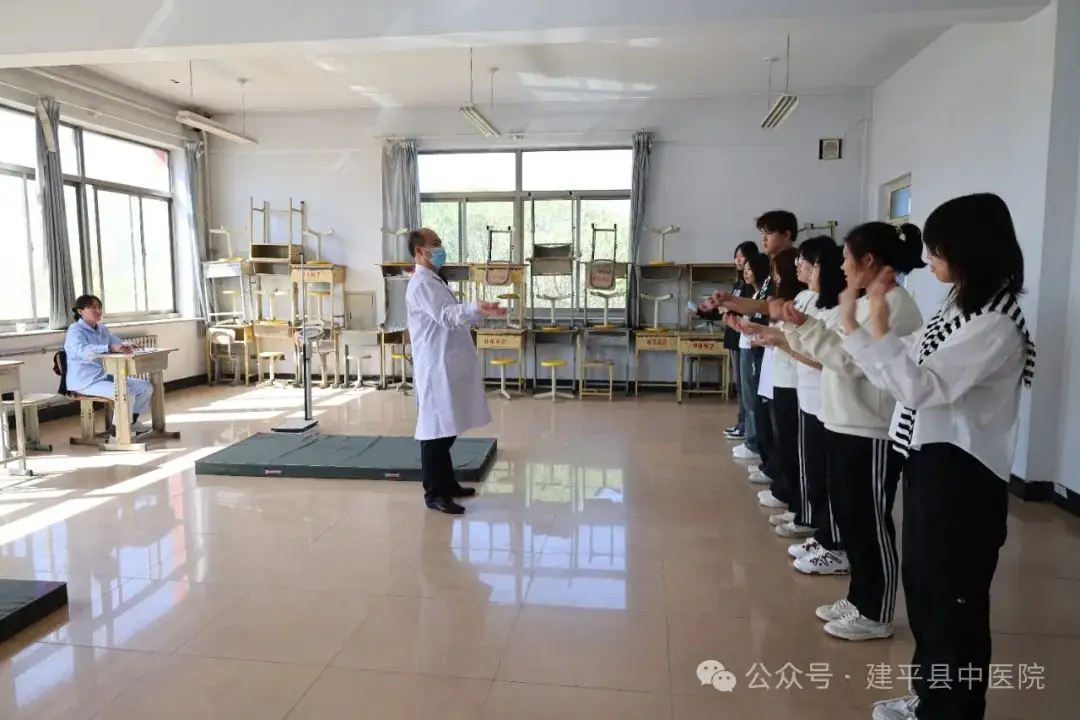 体检护航  高考辉煌丨建平县中医院圆满完成2024年高考体检工作-第9张图片-四季读书网
