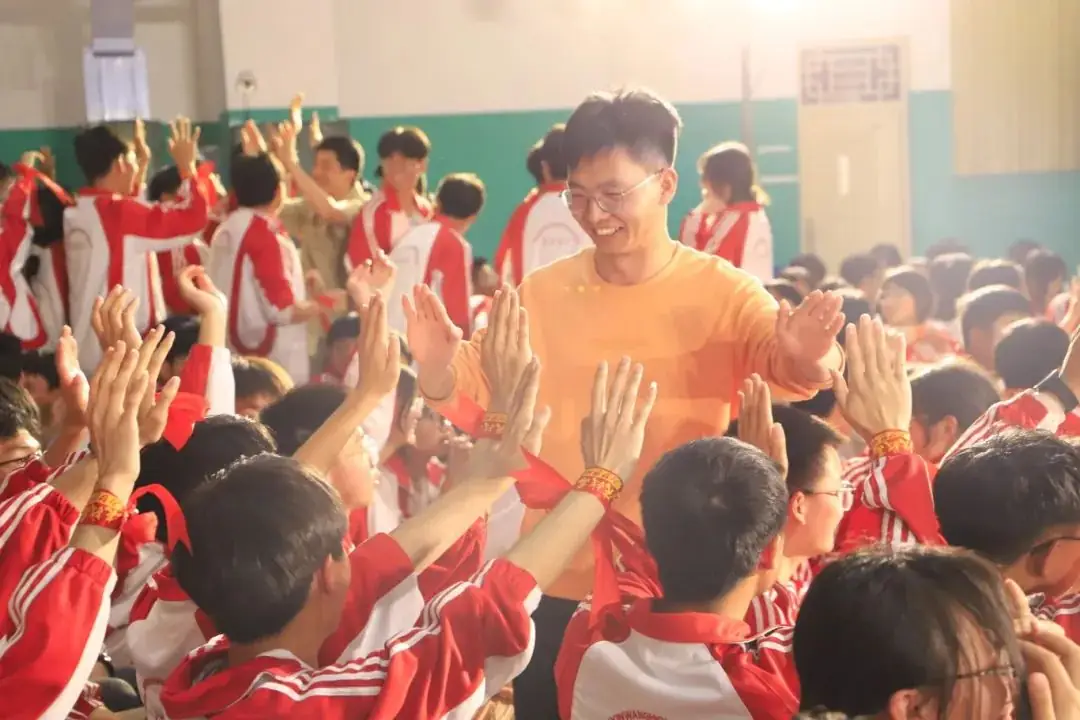 致远中学2024年高考冲刺励志演讲-第19张图片-四季读书网