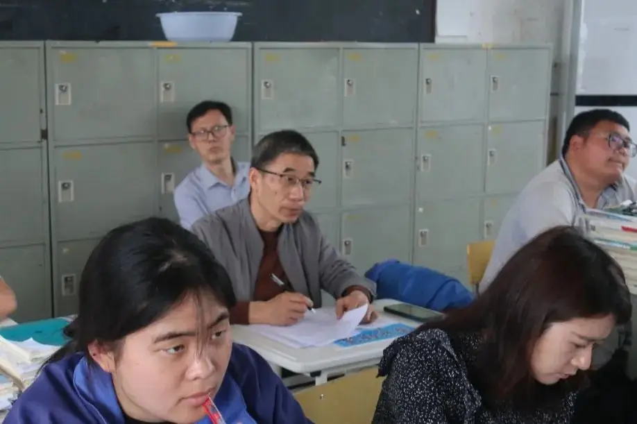 “冲刺高考·我来助跑”|汾口中学:诊断·调整·再出发——县教育发展研究中心莅临我校开展高三教学调研-第45张图片-四季读书网