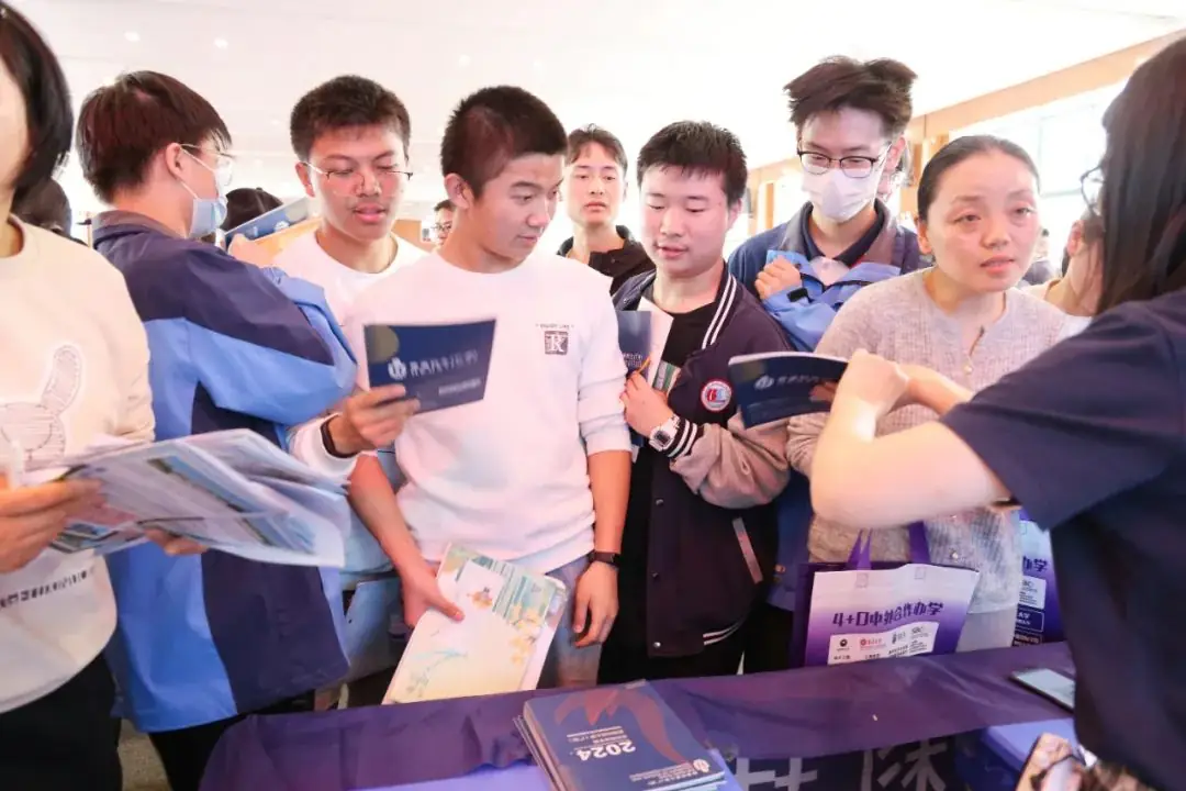 助力高考|我校举行2024年“高校进校园”高考招生宣讲活动-第4张图片-四季读书网