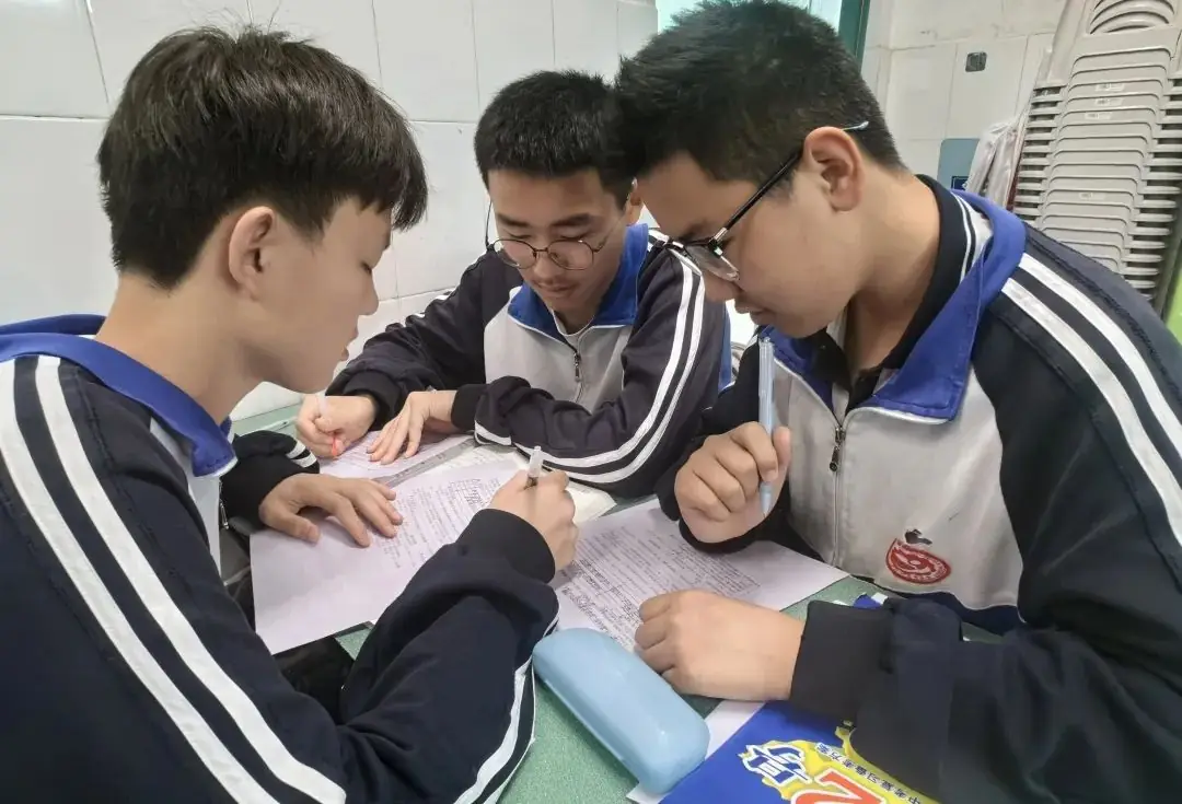 【上中·教研】精准施策备中考 砥砺奋进开新篇-第45张图片-四季读书网