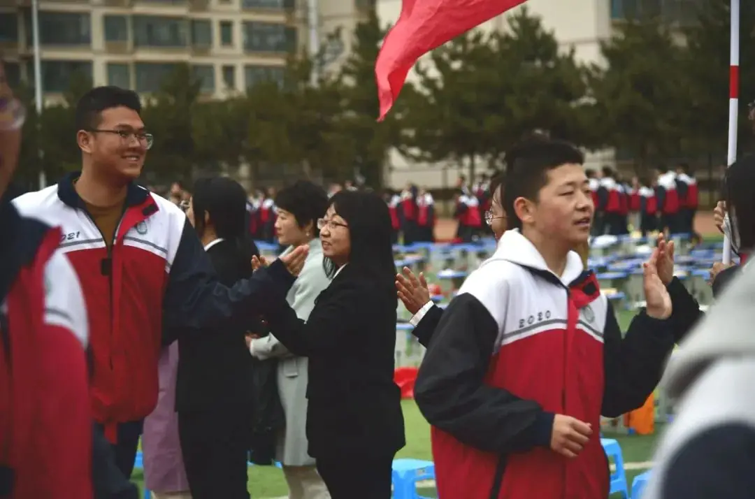 点燃激情,赢战中考——庆阳第四中学2024届中考百日誓师及励志教育大会-第35张图片-四季读书网