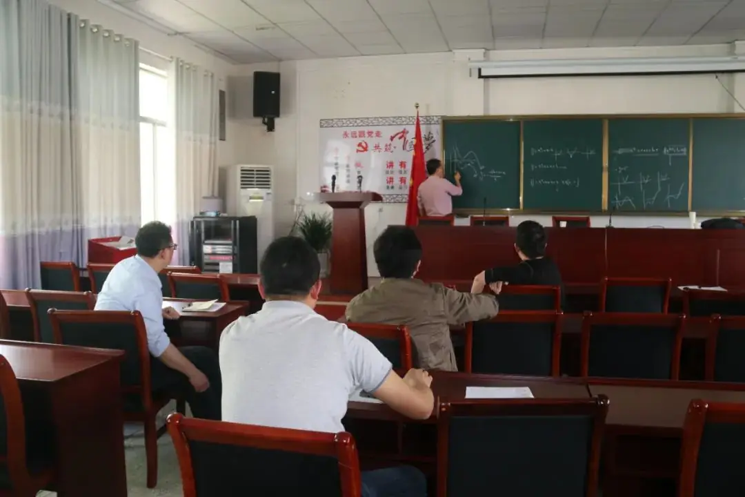 “冲刺高考·我来助跑”|汾口中学:诊断·调整·再出发——县教育发展研究中心莅临我校开展高三教学调研-第58张图片-四季读书网