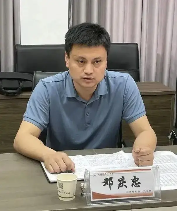 关怀明方向 助力迎中考——三元区教育局领导莅临三明八中指导2024年中考备考 第5张 关怀明方向 助力迎中考——三元区教育局领导莅临三明八中指导2024年中考备考 第5张