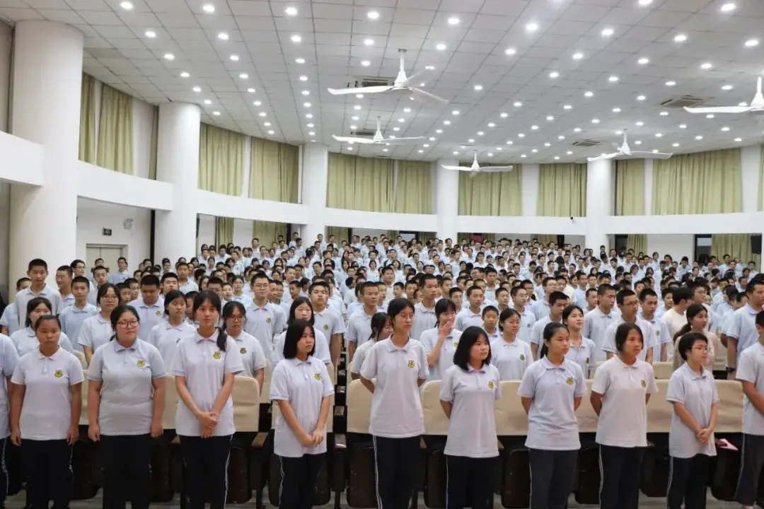 桃李春风凌云志,决胜生地“小中考”———漳州康桥学校八年级“小中考”誓师大会纪实 第10张 桃李春风凌云志,决胜生地“小中考”———漳州康桥学校八年级“小中考”誓师大会纪实 第10张