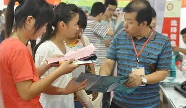 初中生迎来好消息:中考改革于2024年正式实行,升学不再是难题? 第3张