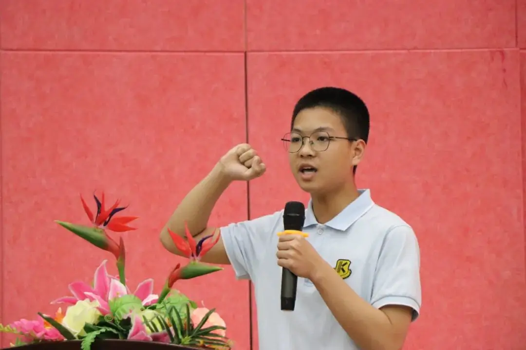 桃李春风凌云志,决胜生地“小中考”———漳州康桥学校八年级“小中考”誓师大会纪实 第46张 桃李春风凌云志,决胜生地“小中考”———漳州康桥学校八年级“小中考”誓师大会纪实 第46张