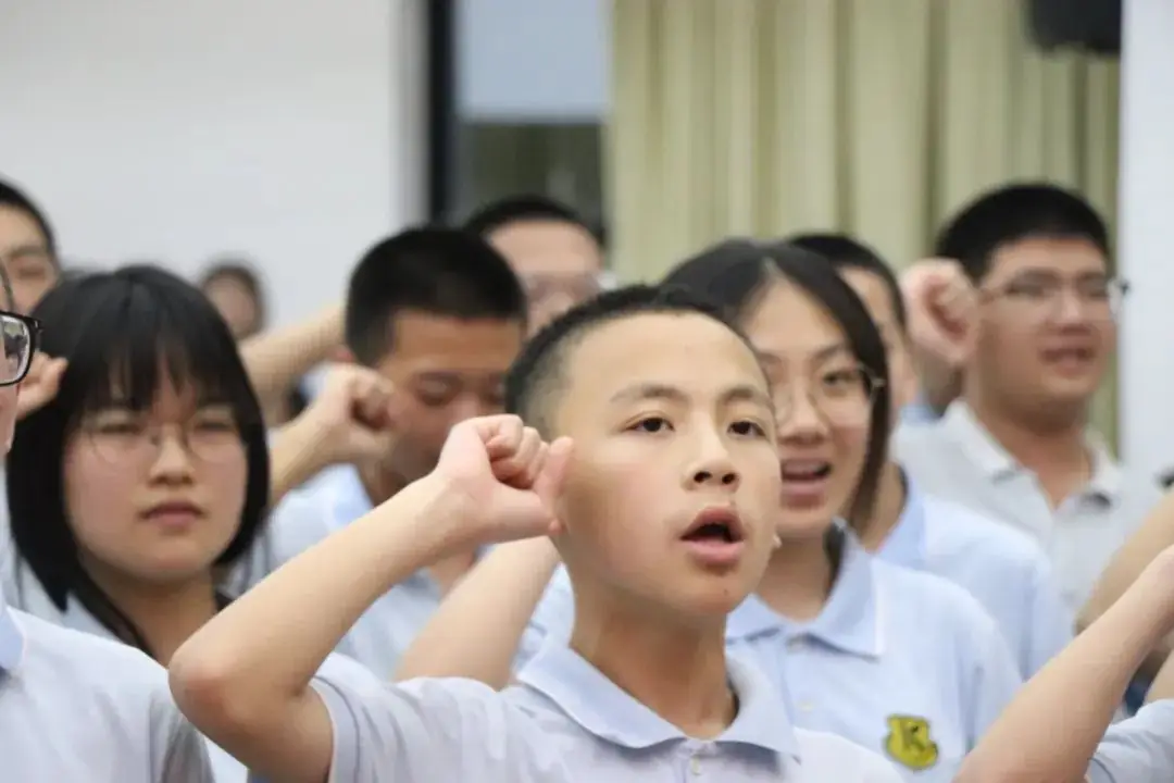 桃李春风凌云志,决胜生地“小中考”———漳州康桥学校八年级“小中考”誓师大会纪实 第37张 桃李春风凌云志,决胜生地“小中考”———漳州康桥学校八年级“小中考”誓师大会纪实 第37张