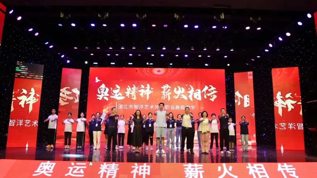 中考不理想,通往大学,这所学校了不起-第12张图片-四季读书网