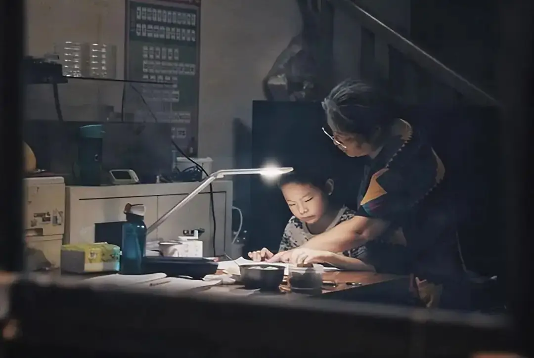 儿子中考成绩差被分流到技校,宝妈总结了3个血泪教训,家长们要引以为戒-第6张图片-四季读书网 儿子中考成绩差被分流到技校,宝妈总结了3个血泪教训,家长们要引以为戒-第6张图片-四季读书网
