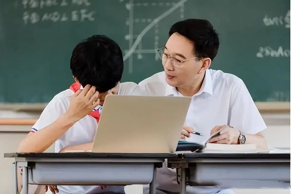 儿子中考成绩差被分流到技校,宝妈总结了3个血泪教训,家长们要引以为戒-第8张图片-四季读书网 儿子中考成绩差被分流到技校,宝妈总结了3个血泪教训,家长们要引以为戒-第8张图片-四季读书网